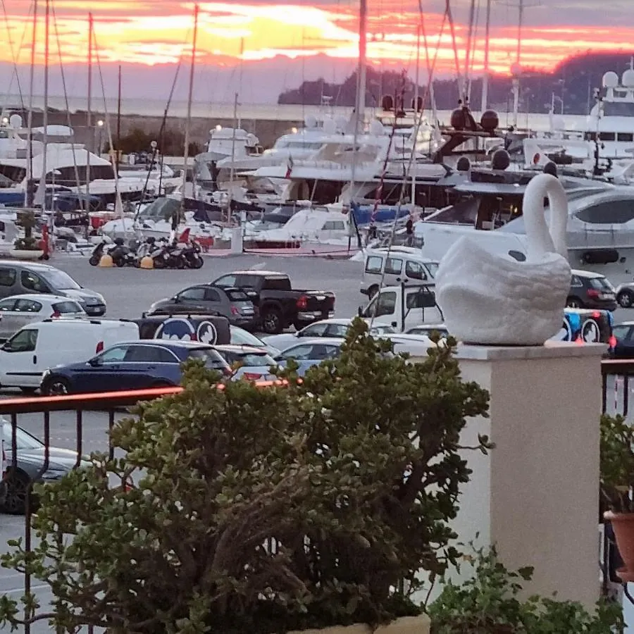 Albergo Stella Di Mare Lavagna 2*,  Olaszország