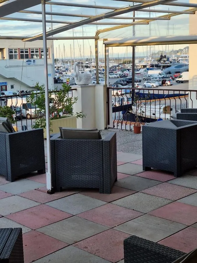 Albergo Stella Di Mare Lavagna