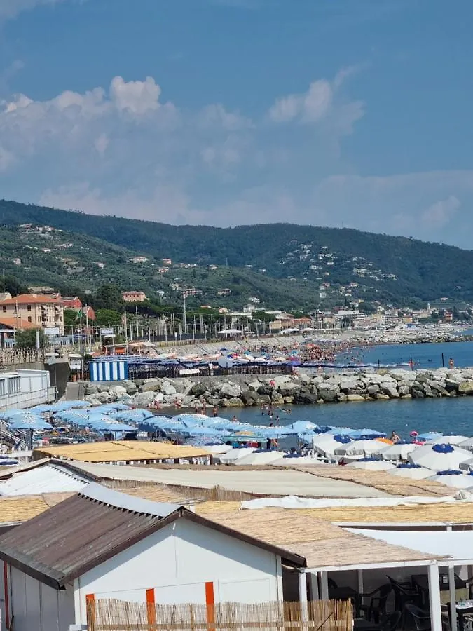 Albergo Stella Di Mare Lavagna 2*,  Italy