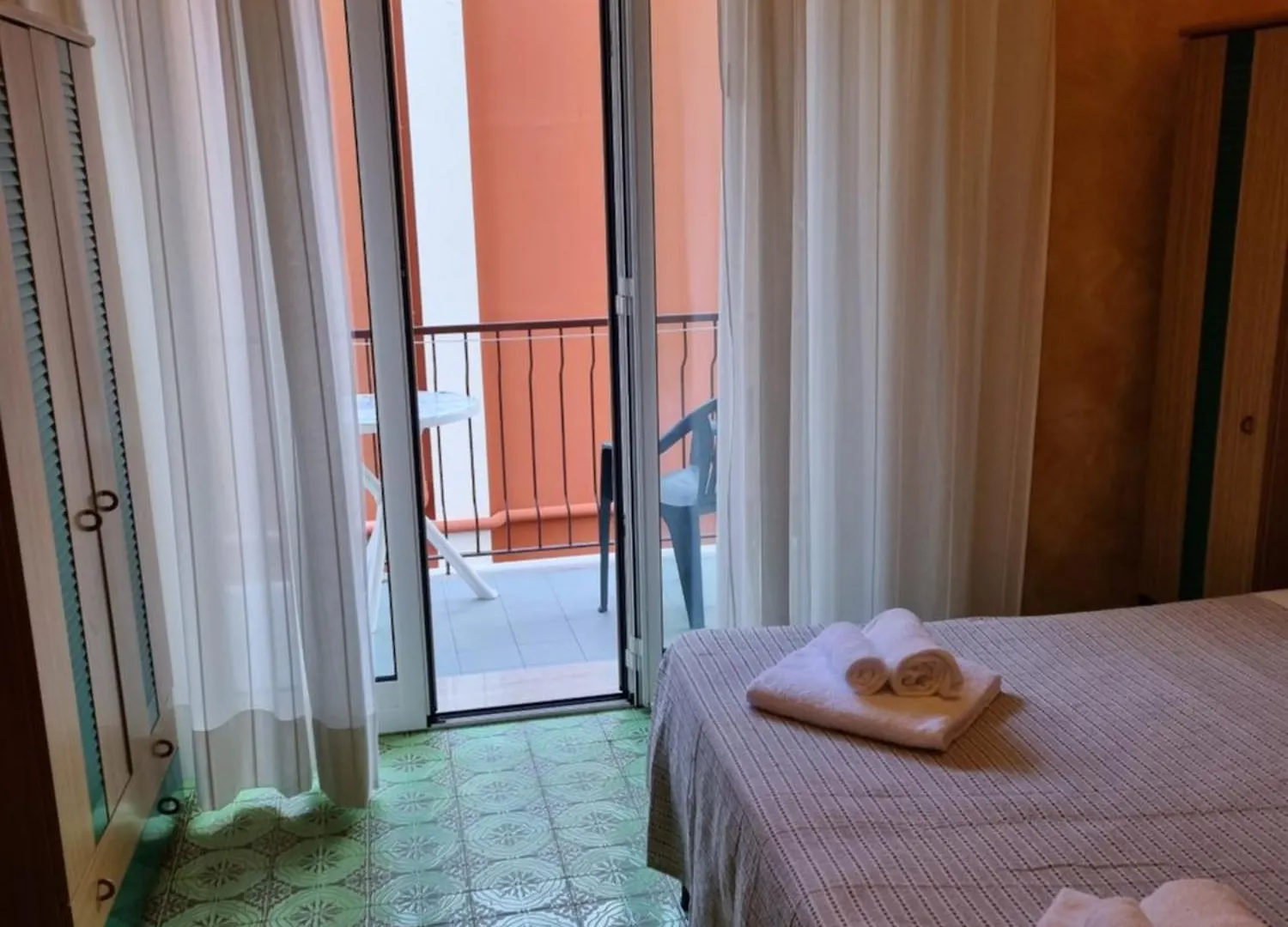 Albergo Stella Di Mare Lavagna 2*,  Italy